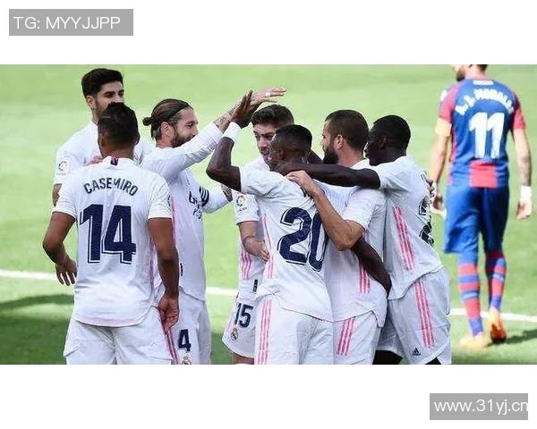 古利特直言佩德里拉拽维尼修斯应判红牌此举严重影响比赛公正性