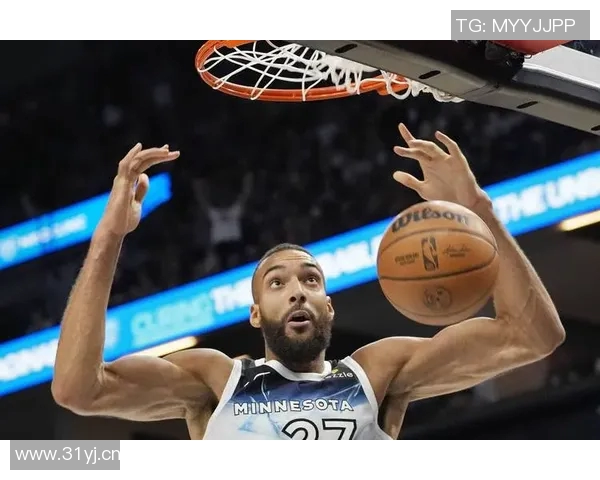 爱德华兹第三节火力全开9中7狂砍21分三节合计31分5篮板表现惊艳